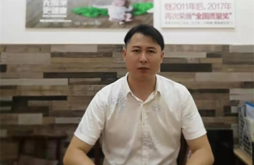 “世”在人為 | 世友地板桂林經(jīng)銷商何少兵：持之以恒，堅持不懈地做好每一件事才是真正的成功