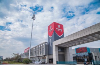 當世友地板鋪進“太空艙”| 民宿界的新潮流，全新的住宿體驗